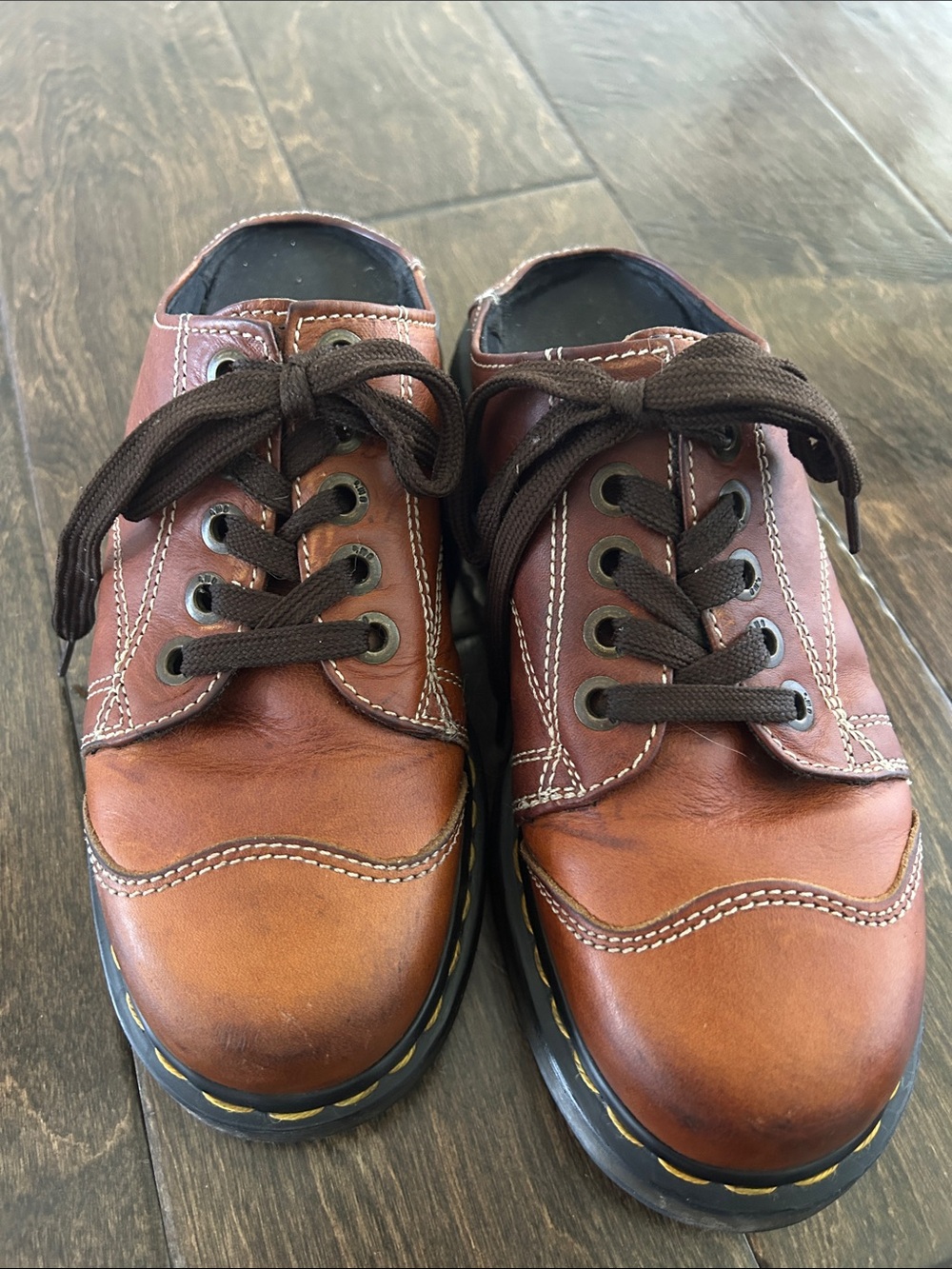 Vintage 1990s Dr. Martens 1A06 lace-up leather mules/clogs - Picture 1 of 5